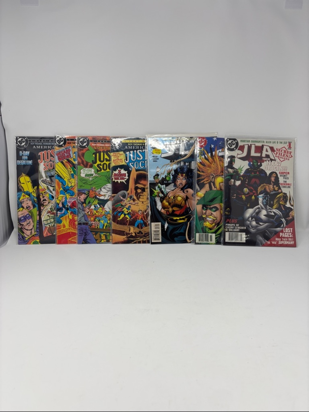 DC Comics Justice Society & JLA Comic Lot - Multicolor Covers justice League 7